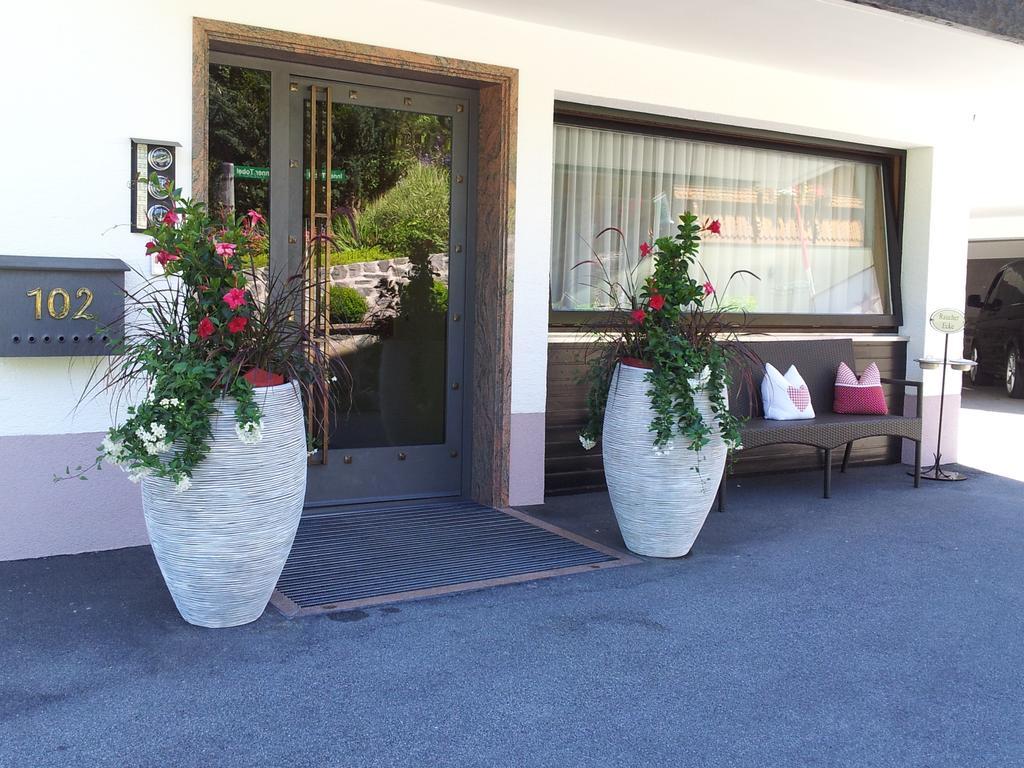 Alpenpension Maderer Gaschurn Szoba fotó